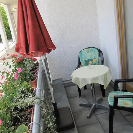 Abendstille Mit Balkon Und Tg *